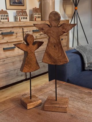 Naši dřevění andělé dodají tu správnou vánoční atmosféru 🎄 Teď spolu se vším na našem e-shopu ve výprodeji ✨...